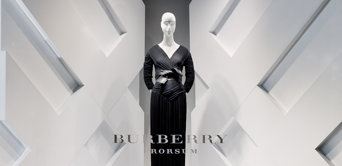 BigApple-Retail-Windows-Burberry